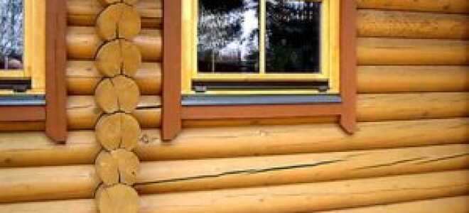 Заделка трещин и швов герметиком в бревнах сруба, брусе деревянного дома