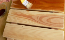 Чем защитить древесину от преждевременного гниения?