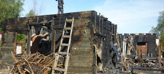 Как провести демонтаж деревянного дома своими руками